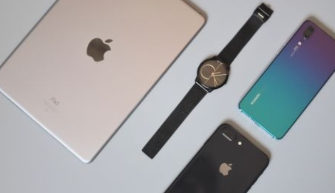 雷军点赞Redmi K30S至尊纪念版采用144Hz LCD屏